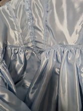 Load image into Gallery viewer, Tim Burton's Alice in Wonderland by Elope Costumes