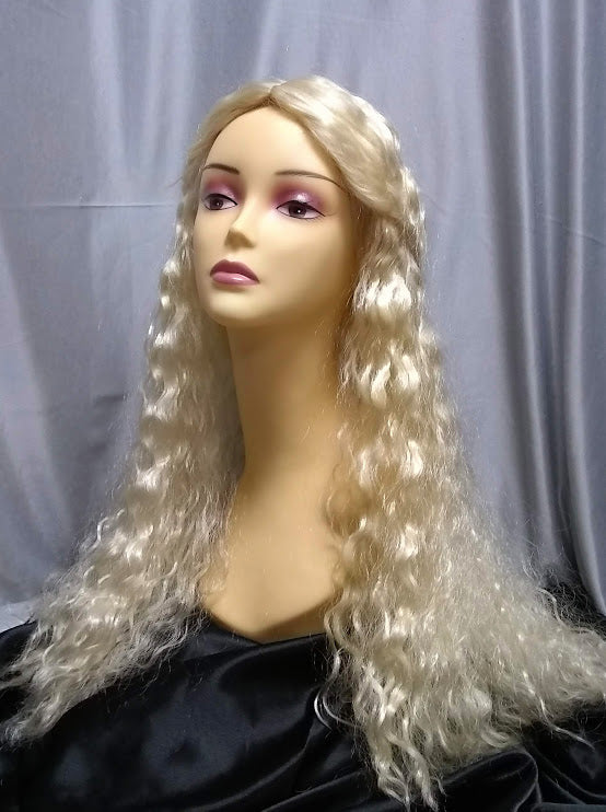 Tari Wig Blonde or Brown